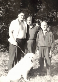 With his father (in the middle),  his friend František Pospíšil and cuvac dog Dinar, summer 1968