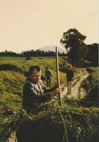 Návštěva F. Brélaze u rodiny J. Z. Dusa, na snímku J. Z. Dus, 80. léta 20. století