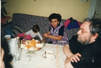 S tajemníkem prezidenta Havla a vnučkou Julianou, Veselí nad Moravou, 1997