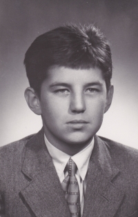 Jiří Kučera, fotografie na občanský průkaz, r. 1963