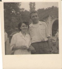 V Luhačovicích s manželem, pravděpodobně 1957