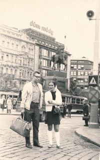 S manželem před odjezdem do Kanady, 1969