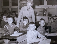 Základní škola Karlín, 60. léta 