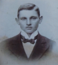 Emanuel Nevoral mladší, otec pamětníka