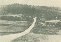 Pohled na koncentrační a zajatecký tábor v Jablonci nad Nisou - Rýnovicích, později sběrné středisko