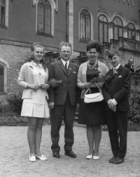 Husband and wife Bůta with their children, the 1970s