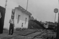 Karel Kavička v cukrovaru v Bedihošti po roce 1970