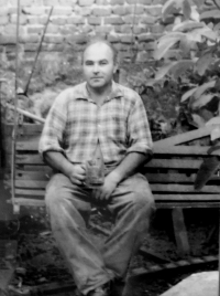 Manžel Alois Žváček