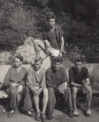 S kamarády studenty, kolem roku 1950
