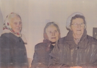 Witnesses of the events in Číhošť - from the left: Růžena Lebedová, Marie Rosičková, Libuše Fialová