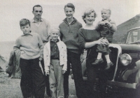Rodina Františka Příborského v Anglii / konec 50. let