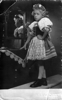 Milena Ručková / 1945