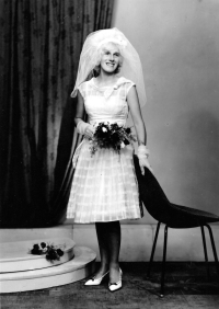 Milena Ručková / první svatba / začátek 60. let