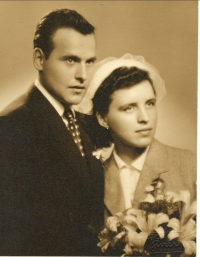 Svatební snímek Hany Vrbické a jejího manžela Ctibora