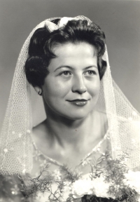 1961, Františka Lysoňková, wedding portrait 