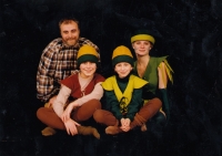 Josef Kundera se synem Lukášem ve hře Sen noci svatojánské, Horácké divadlo Jihlava, 2001
