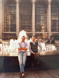 Libor Fránek (left) with an emigre singer friend in front of the Metropolitan Opera, early 1990s
