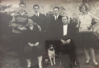 Celá rodina Jaroslava Jochece