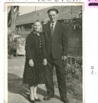 Photograph of a house in the village Kajal, together with Michal's parents.
