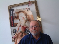 Na festival do Hradce zavítala i slavná herečka A. Girardotová, 2003