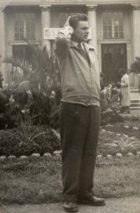 V Mariánských Lázních, 1957