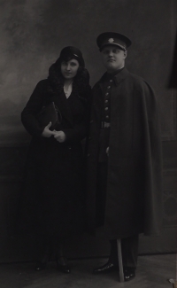 Her parents Otto Janík and Anna, née Svobodová, wedding photo, 1932
