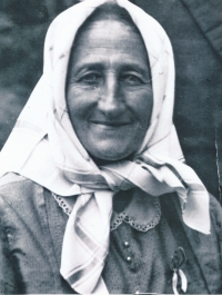 Barbora Dedková (1873–1999), babička Heleny Skleničkové z otcovy strany