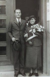 Svatba rodičů, 1934