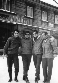 Jan Dvořák in Varnsdorf (second from right) during basic military service
