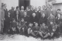 Christmas 1929 in Zlín, the third child from the left - Hanuš Reichsfeld
