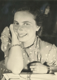 Alice Krausová, matka pamětníka, v roce 1946