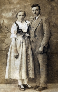 Svatba rodičů Ladislava Gavlase, 1925