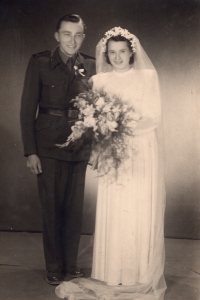 Svatba Berty Jelínkové už se konala v Čechách, rok 1952, Cheb