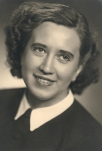 Jaromíra Junková, maturitní fotografie