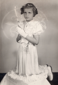 Pamětnice při svatém přijímání, 1952