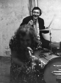 Pamětnice s manželem Jiřím 70. léta