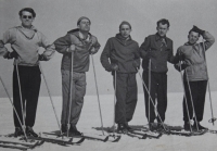 S kamarády na běžeckém výcviku na Luční, březen 1955