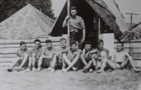 Skautský tábor Arnoštov. Zleva: Pokorný, Hynek, Marhan, Novotný, Macháček, Dvořák, Janoušek, Herout, 1950