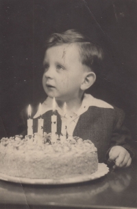 Lubomír Strážnický, čtvrté narozeniny, rok 1949