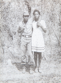 Josephine se svým prvním manželem v exilu v Angole