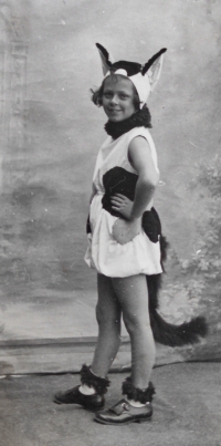 Hana v roli lišky ve školním představení