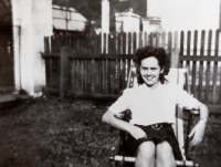 Hana v době Protektorátu jako domácí učitelka bratrů Deutschmannových