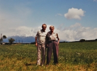 Manžel se po letech sešel se svým bratrem Františkem, který po roce 1948 emigroval