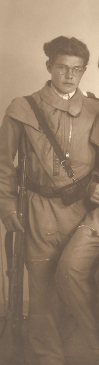 Jaroslav Hlubůček as a member of the Revolutionary Guards in 1945 