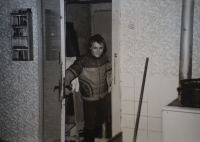 Tobiáš Jirous v Kostelním Vydří, 1985 