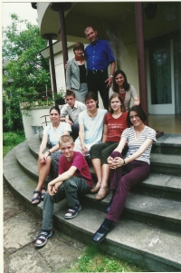 Marián Hošek s rodinou, r. 2002