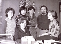 Fr. Němec s kolegyněmi z podniku Kras Měřín, 1982