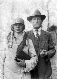 Rodiče Josefa Hlubka František a Marie / před druhou světovou válkou