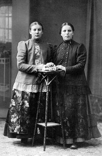 Hlučínský kroj 08