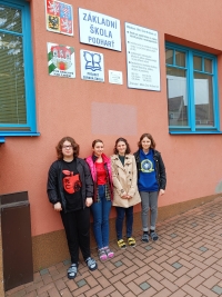 Pupils of Primary School Podharť Dvur Králové with Miloš Kubíček at the Stories of Our Neighbors project in 2021